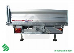 Alloggiamento per rampe di carico e piedini di stazionamento di serie